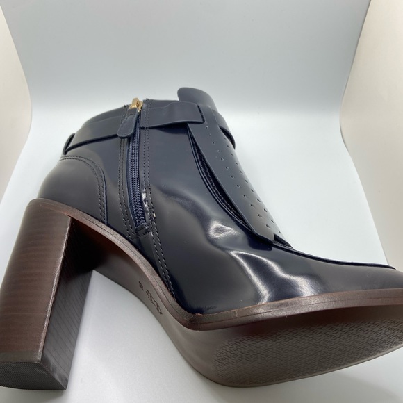 NIB and Dust Bag Tory Burch Hyde 100mm Bootie - Sz. 9M U.S. Navy Blue. AMAZING! - Picture 13 of 16